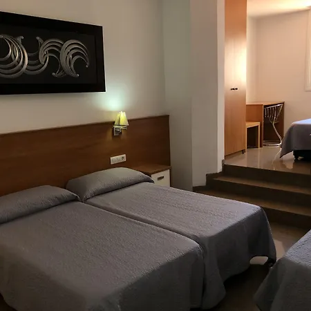 オスタル ドラサネース 2* バルセロナ