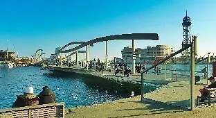 オスタル ドラサネース ゲストハウス 2*