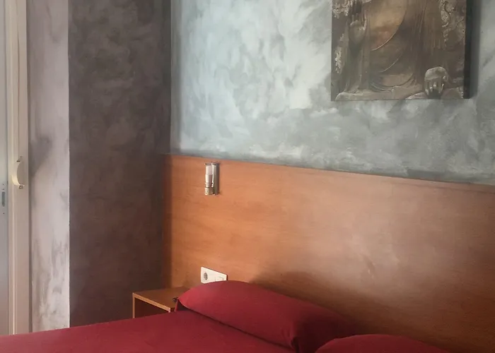 ゲストハウス オスタル ドラサネース