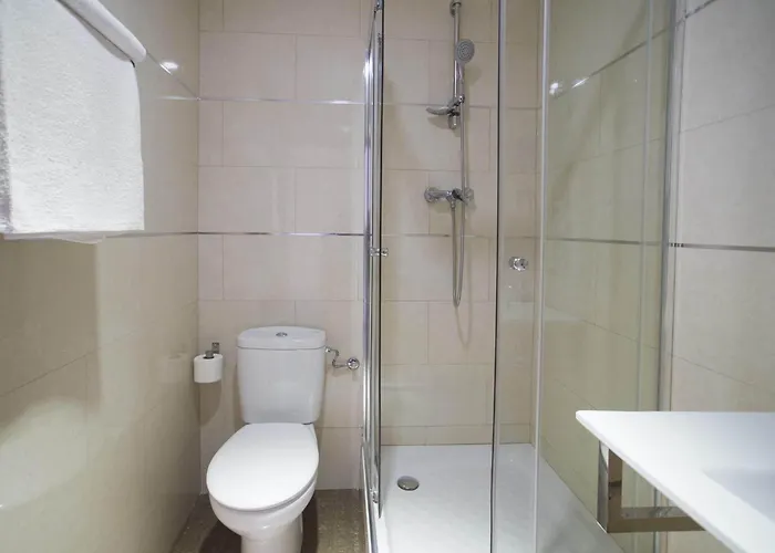 ゲストハウス オスタル ドラサネース 2*