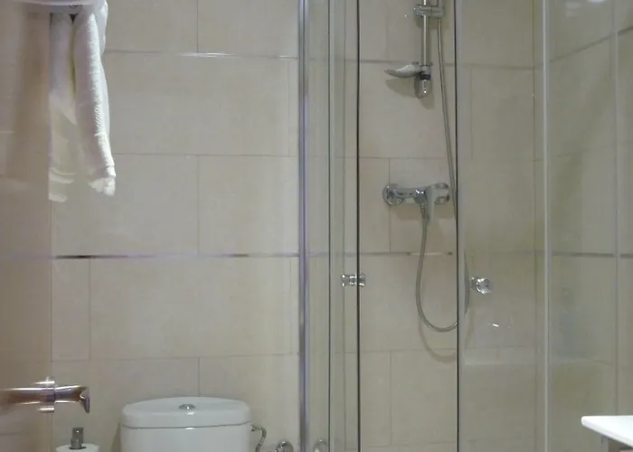 オスタル ドラサネース 2*