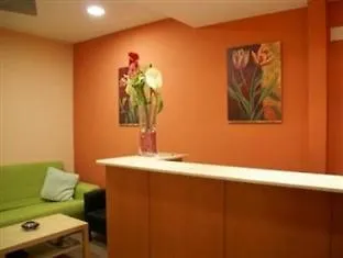 ゲストハウス オスタル ドラサネース 2*