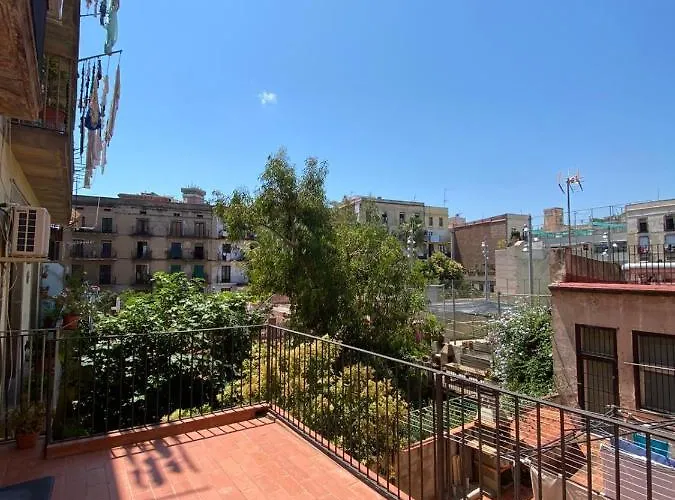 Drassanes בית הארחה